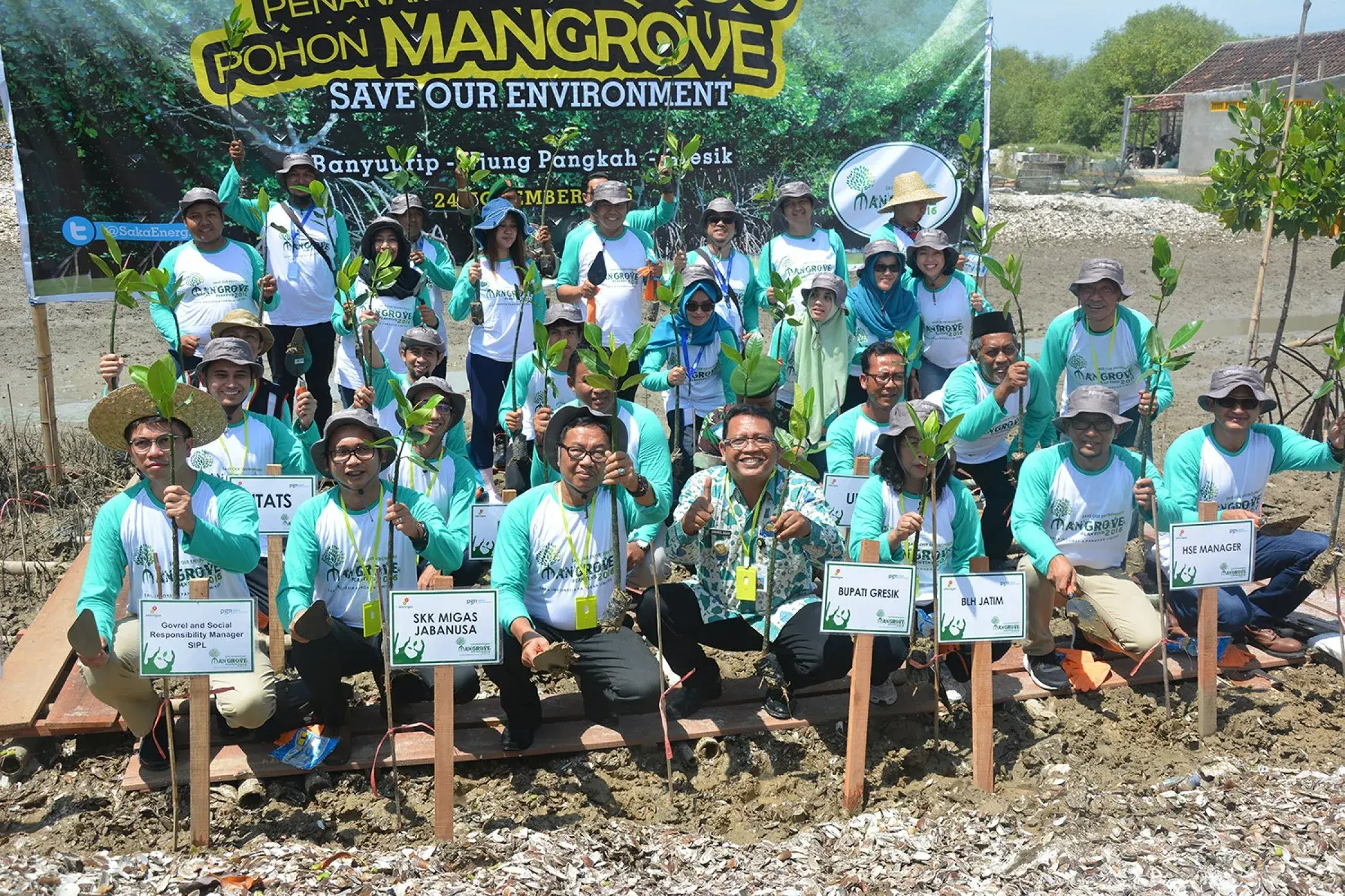 Saka Again Proves Its Commitment through Mangrove Planting
